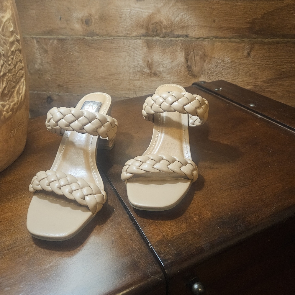 Dolce Vita Tan Braided Heels - Picture 2 of 10
